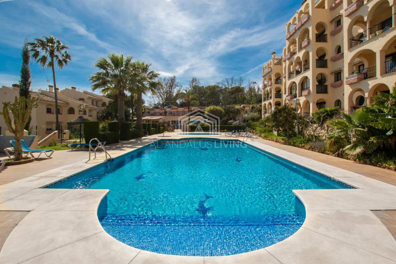 Апартаменты Panoramic Sea Views And Direct Access To The Beach From The Community In Torrenueva Малага Экстерьер фото
